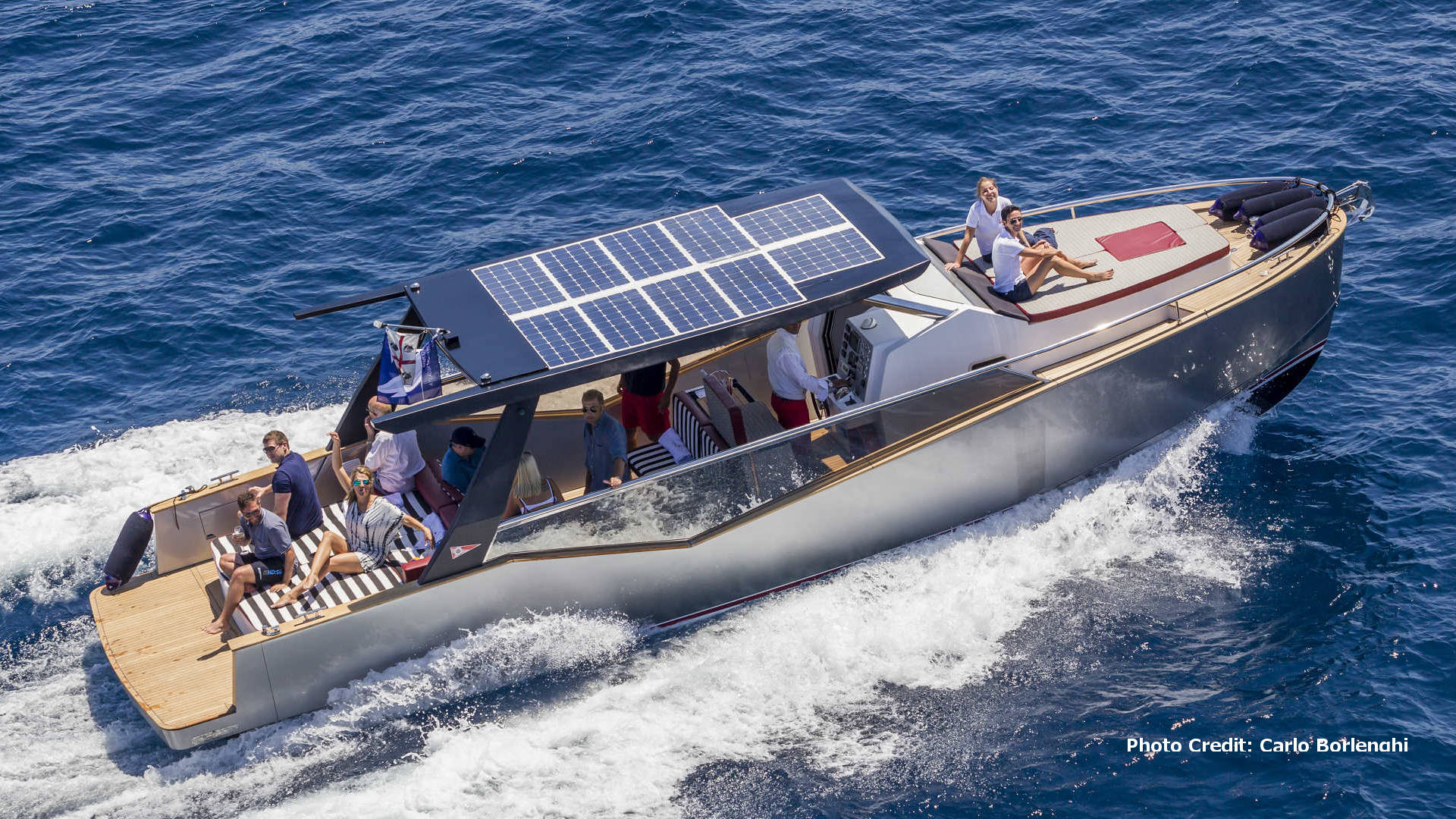 Luxi33, the solar hybrid luxury tender